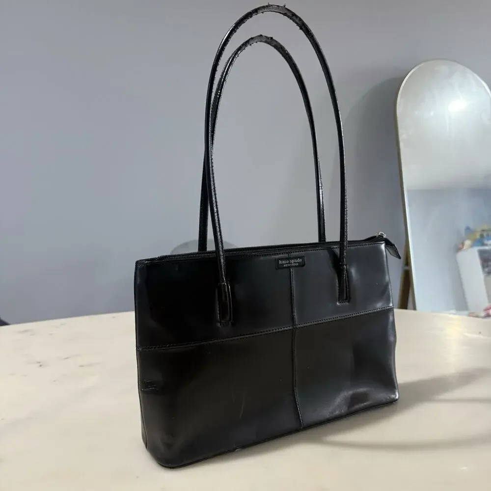 Kate Spade Black Satchel Shoulder Bag Structured Logo Plague Zip Top Chic